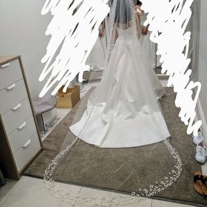 Michelle Roth Cathedral Veil with Flower Applique